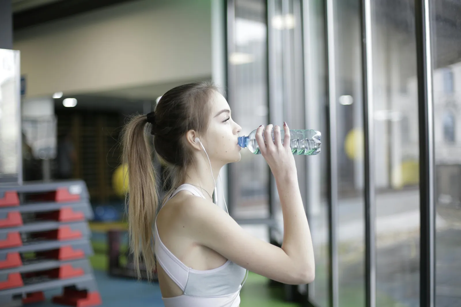 Wasser trinken beim Sport: Wie viel brauchst du wirklich?