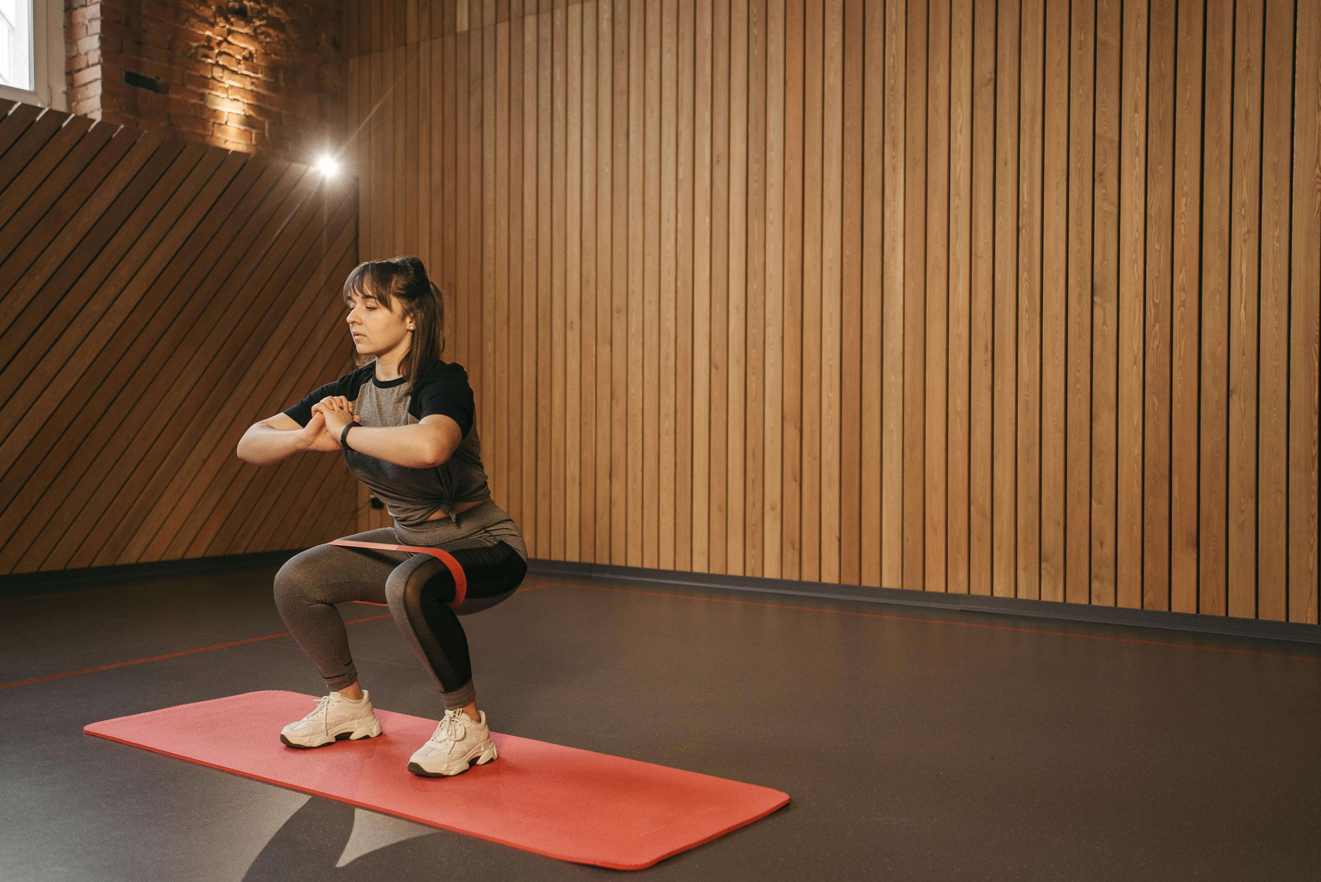 Trainingsplan für Anfänger: So startest du richtig im Fitnessstudio
